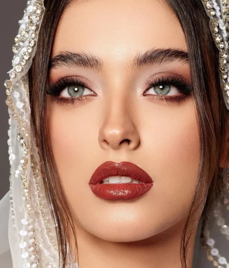 سالن زیبایی آنارام-سالن زیبایی آنارام